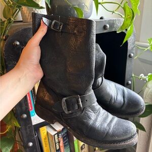 Vintage black leather Frye boots